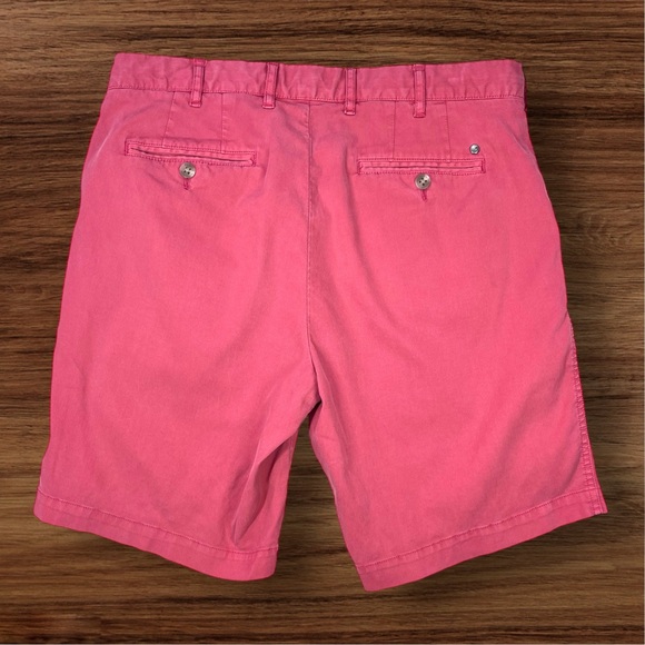 Peter Millar Men’s 9” Pink Shorts. Size 33 - Picture 2 of 13